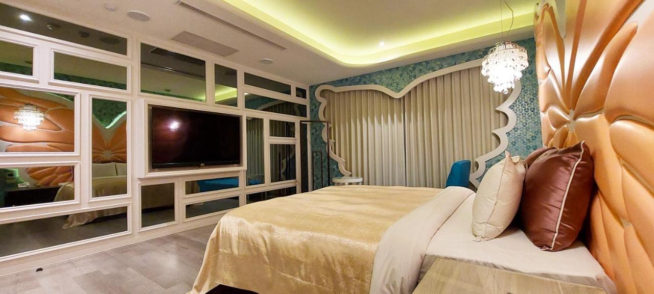 Song Xia Motel Taichung Exterior foto