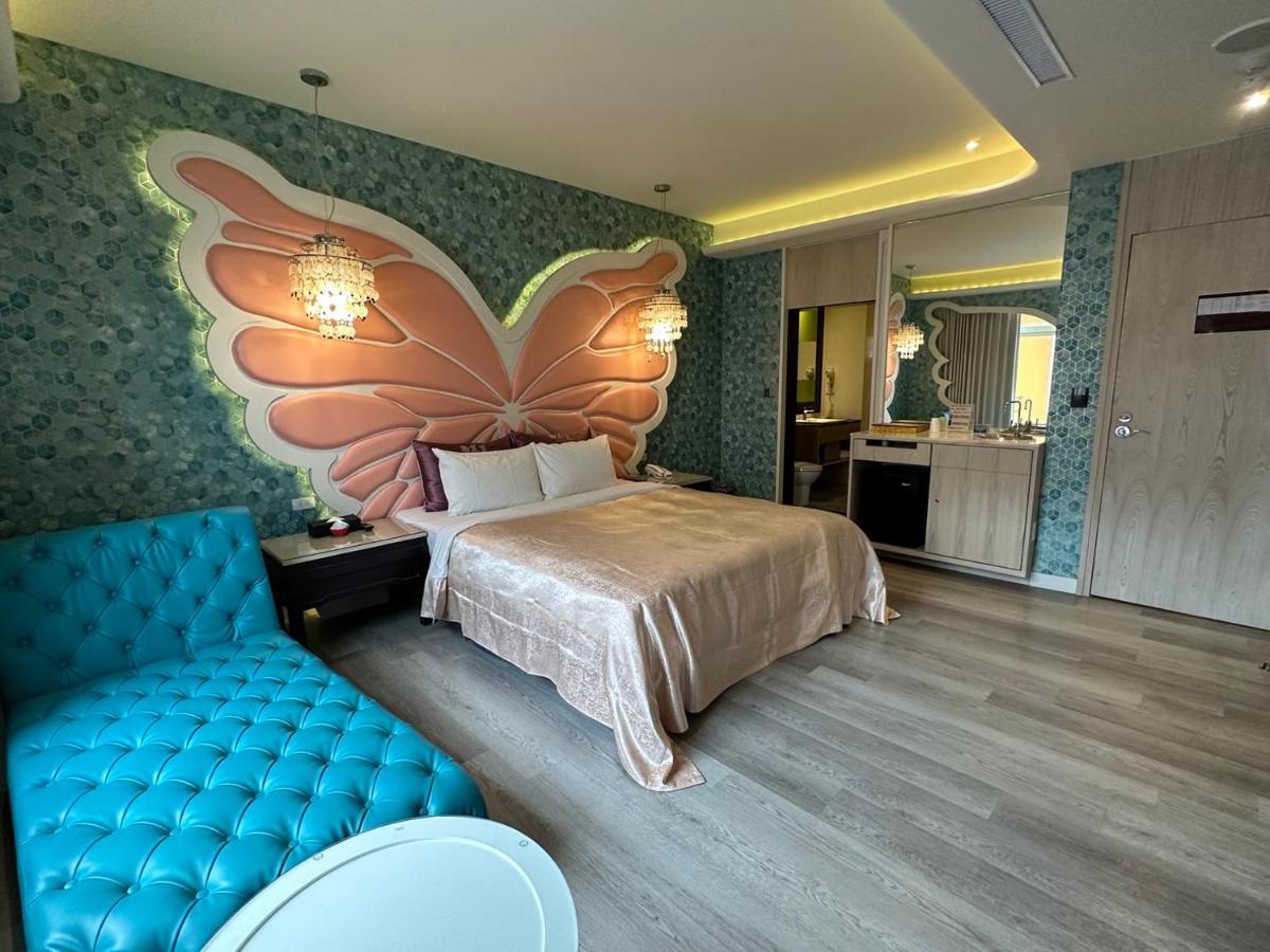 Song Xia Motel Taichung Exterior foto